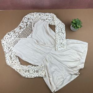Blu Pepper Cream Lace Floral Romper Long Sleeve Shorts Outfit Women Medium